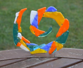 Art piece standing pastel v2